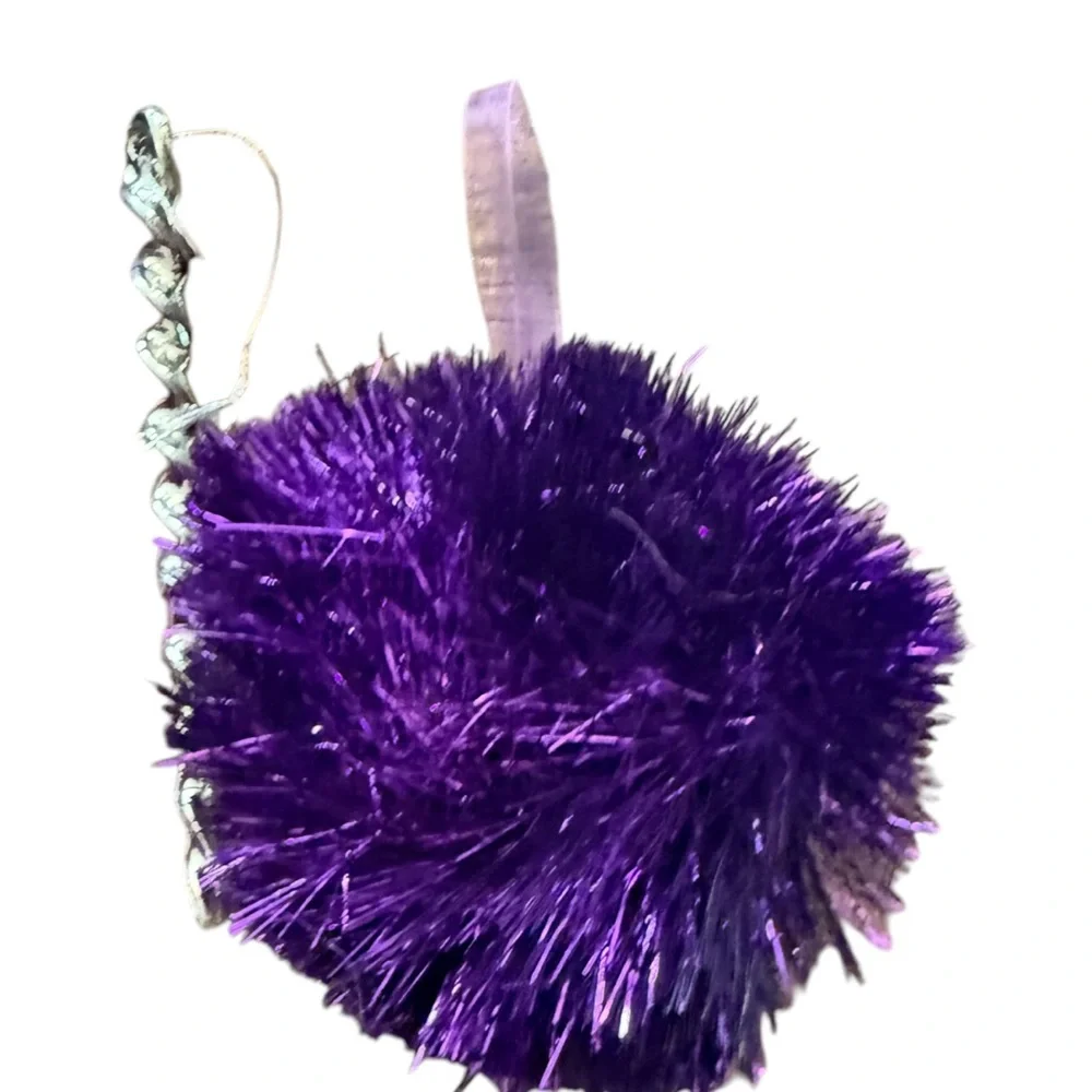 Lot Of 25 Plastic Christmas Tree Ornaments Silver Gold Purple Bird Butterfly